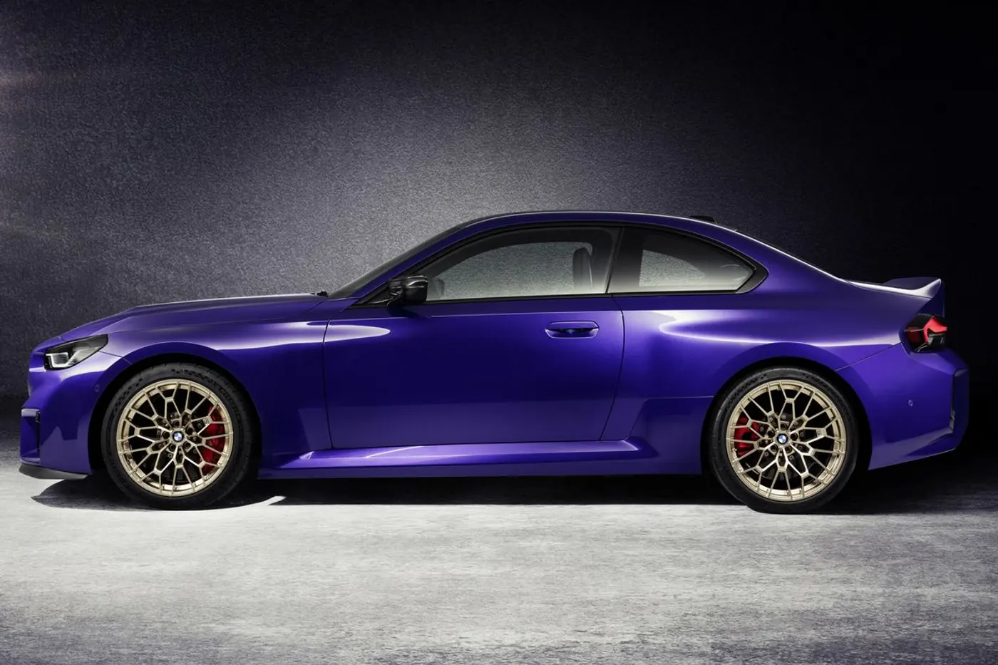 Новое купе BMW M2 CS: самое «драйверское» в семействе