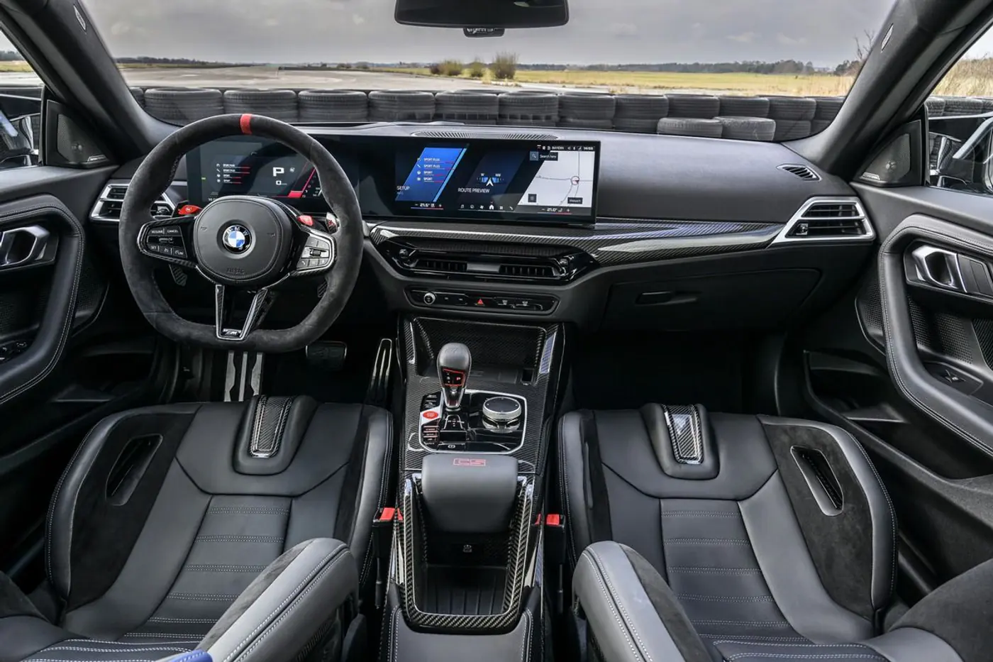 Новое купе BMW M2 CS: самое «драйверское» в семействе