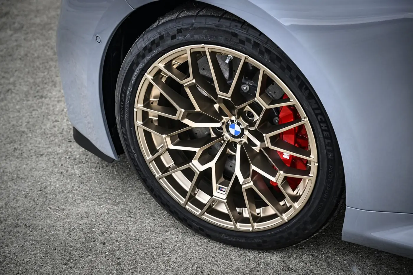 Новое купе BMW M2 CS: самое «драйверское» в семействе