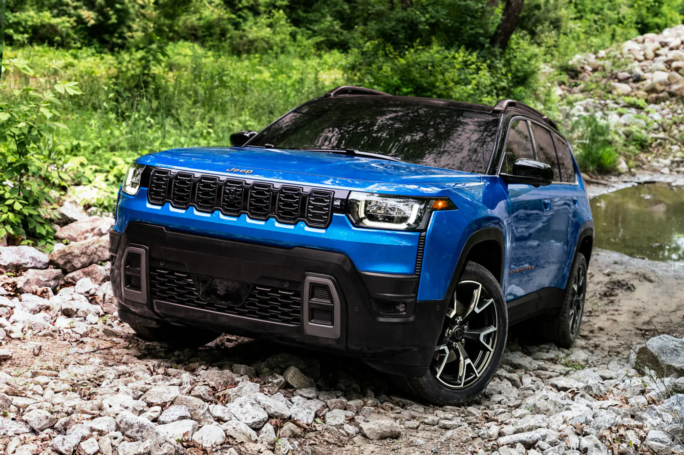 Анонсирован кроссовер Jeep Cherokee следующего поколения