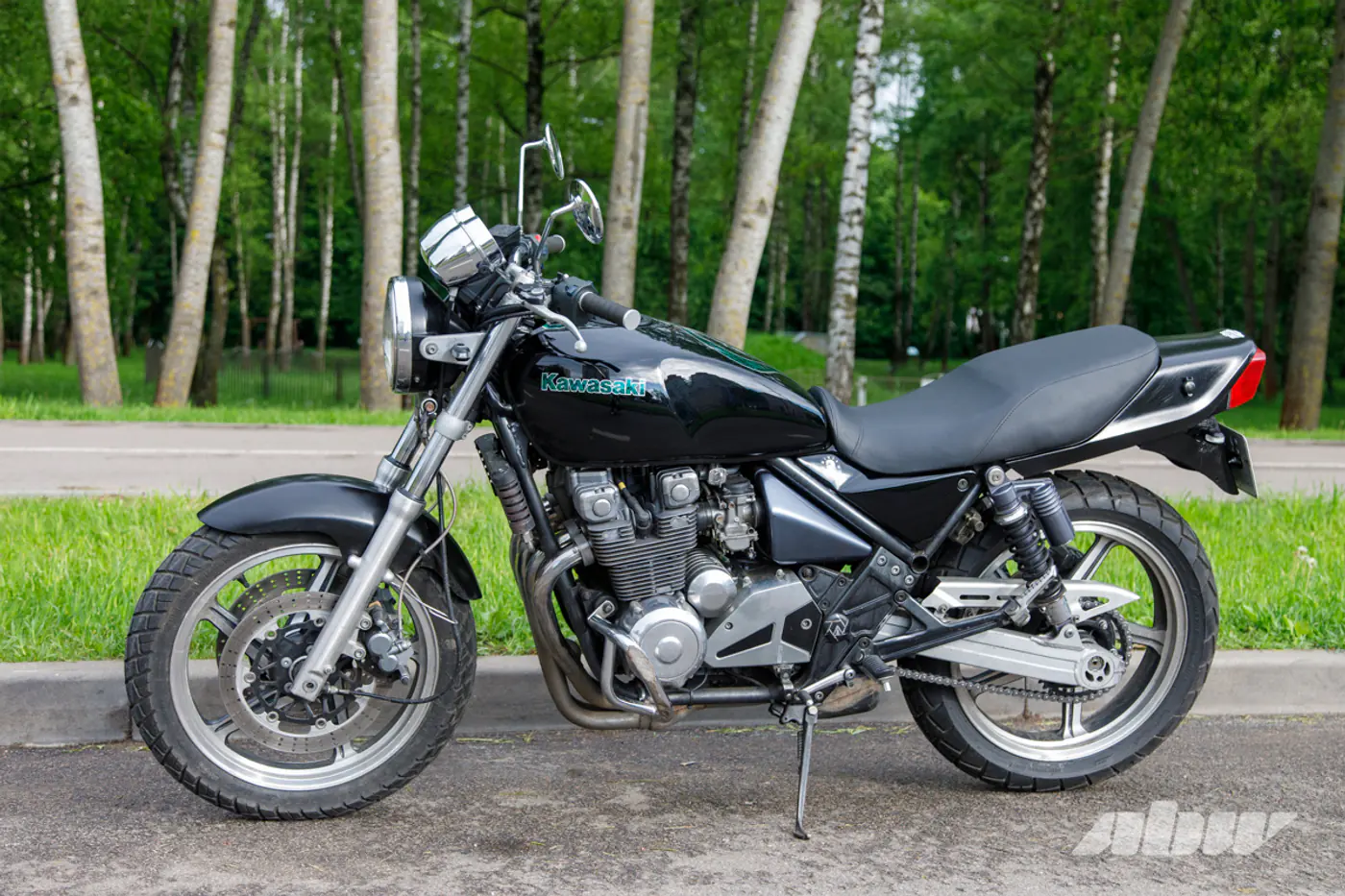 «В эту историю меня затянул папа». Отзыв владелицы Kawasaki Zephyr ZR550