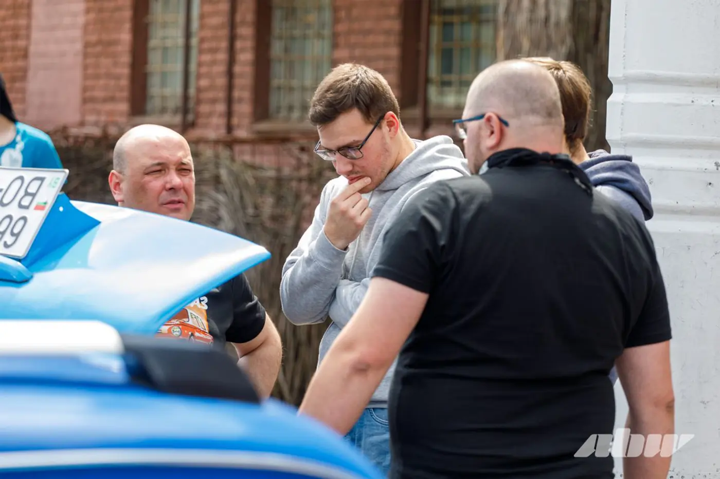 От героя анекдотов до автоиконы: наш репортаж со встречи клуба «Запорожцев»