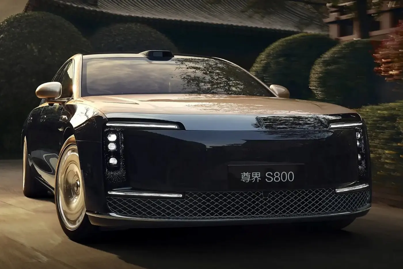 Maybach по-китайски: официальный дебют роскошного седана Maextro S800