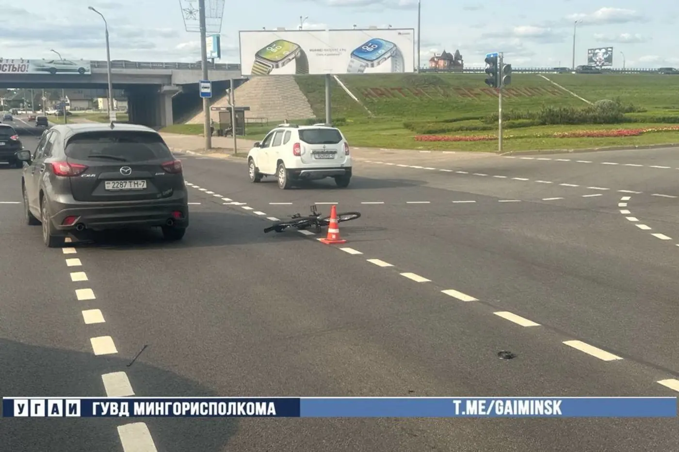 15-летняя велосипедистка пострадала в ДТП: видео происшествия