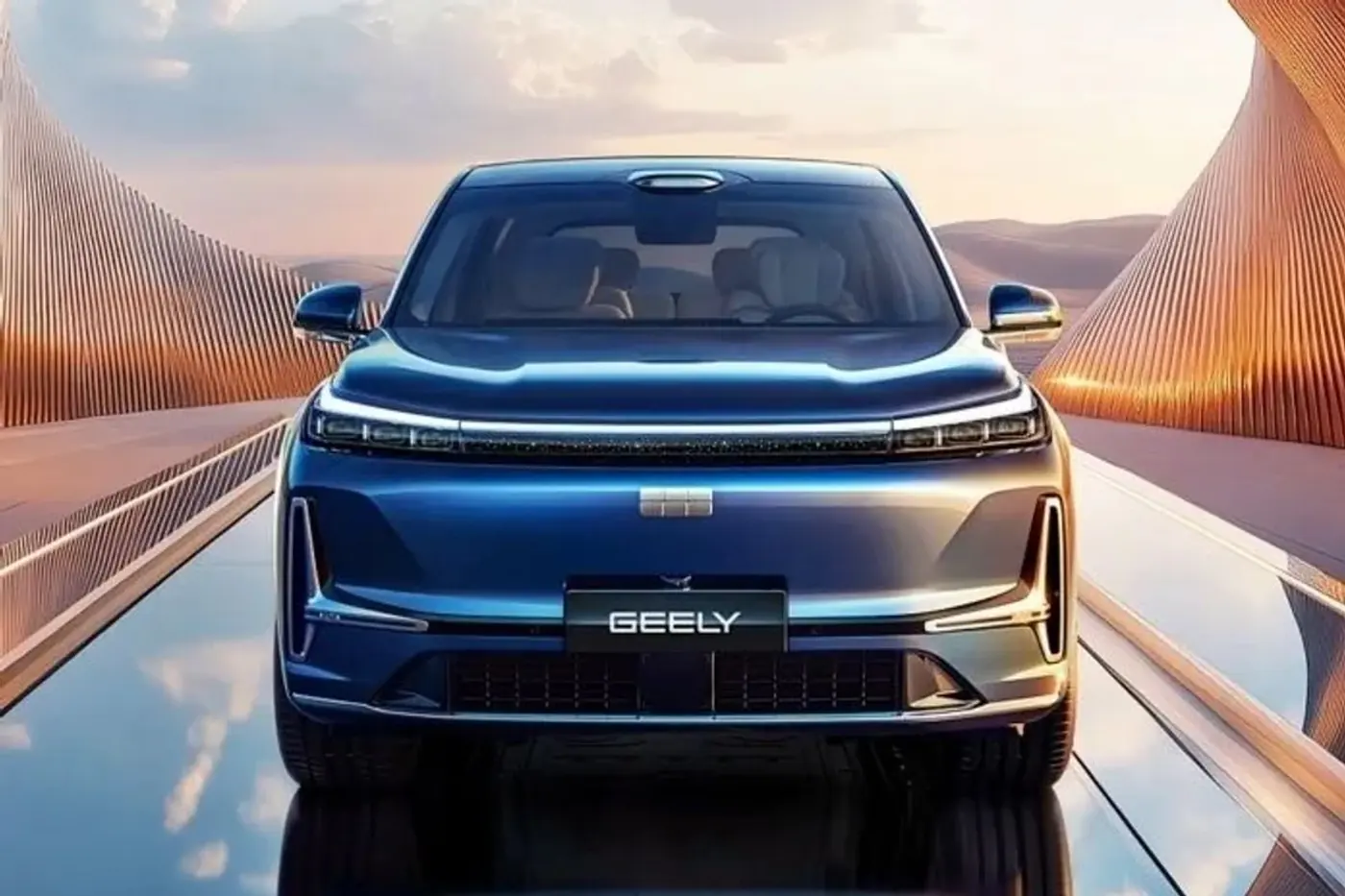 Geely представила новинку – гибридный кроссовер с нейросетью