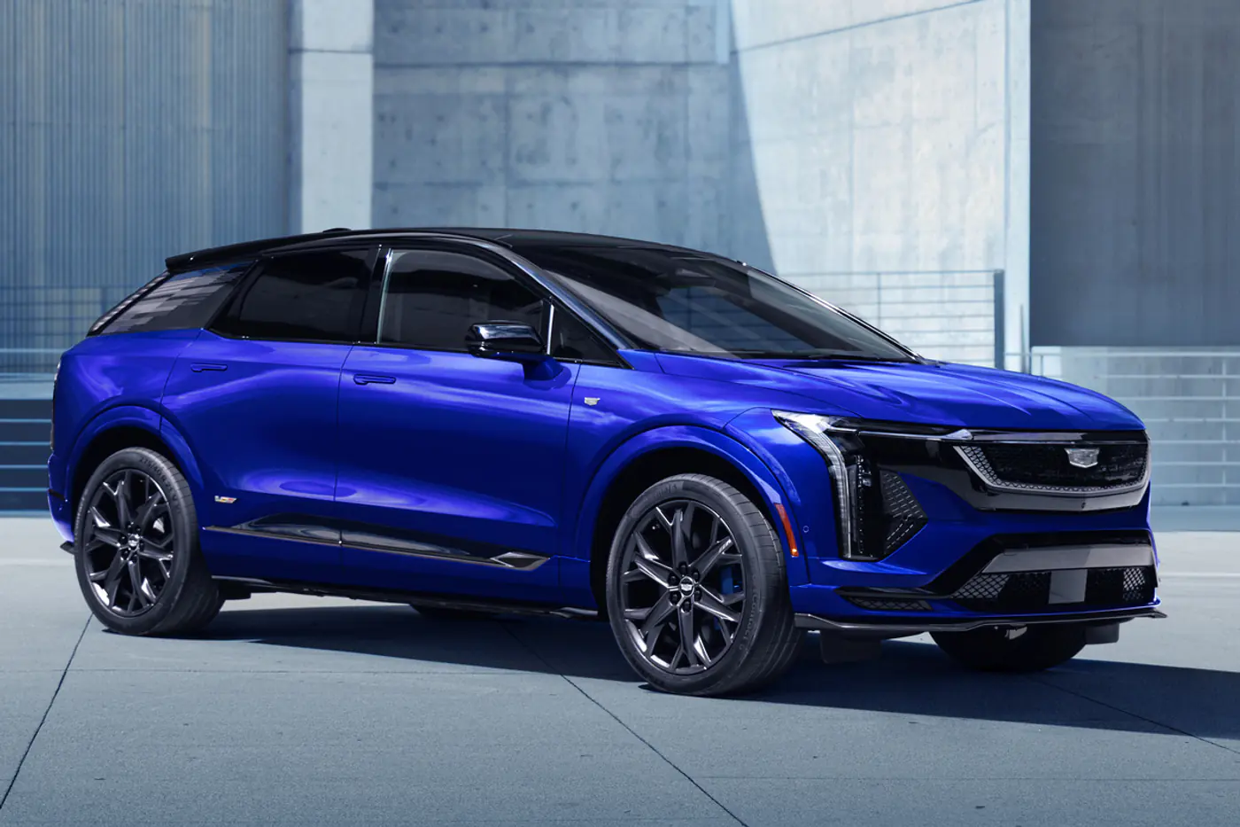 «Драйверский» кроссовер Cadillac Optiq-V сможет подзаряжаться на станциях Tesla