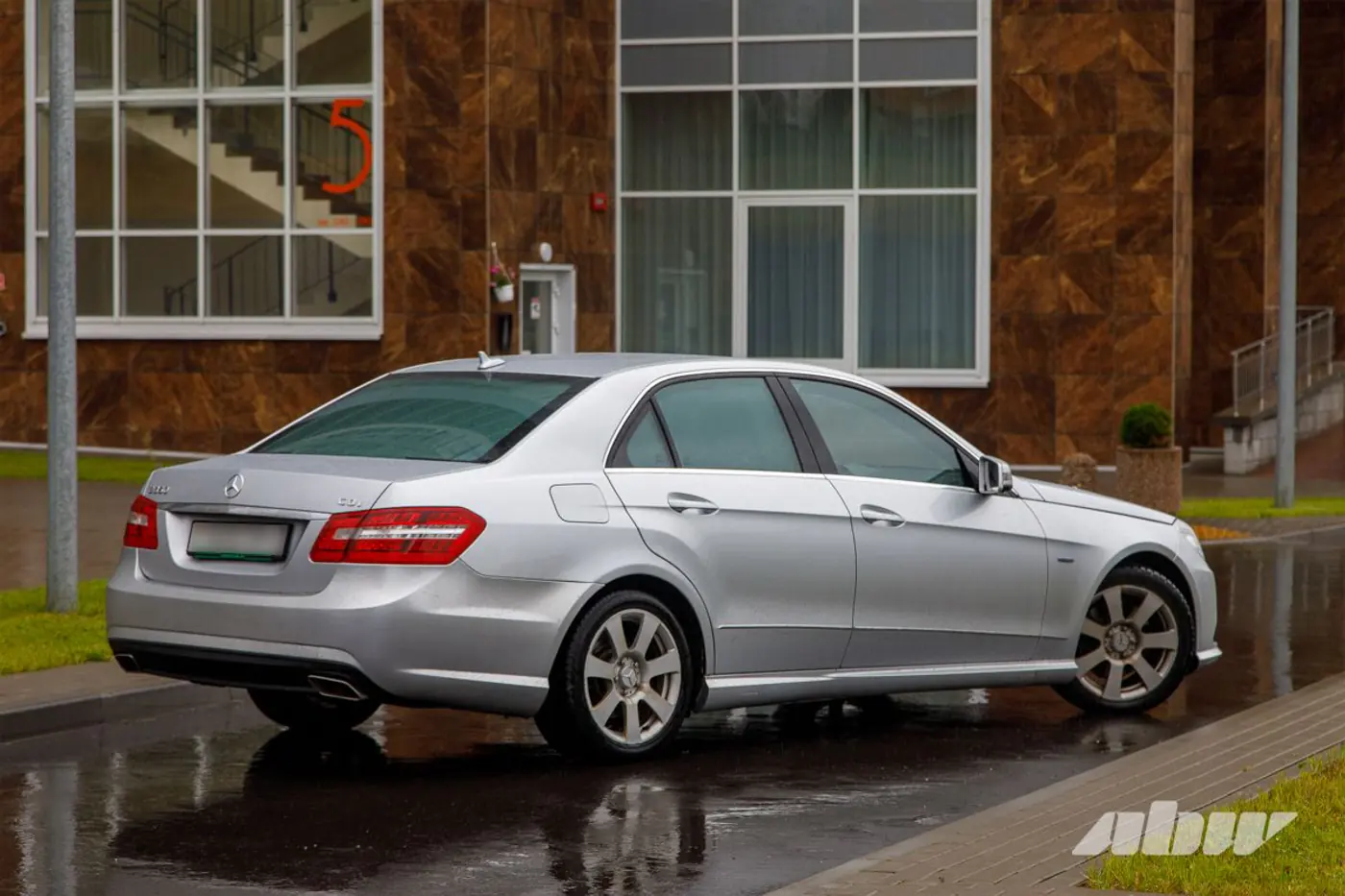 Секонд-тест Mercedes-Benz W212: все еще норм или уже стрем?