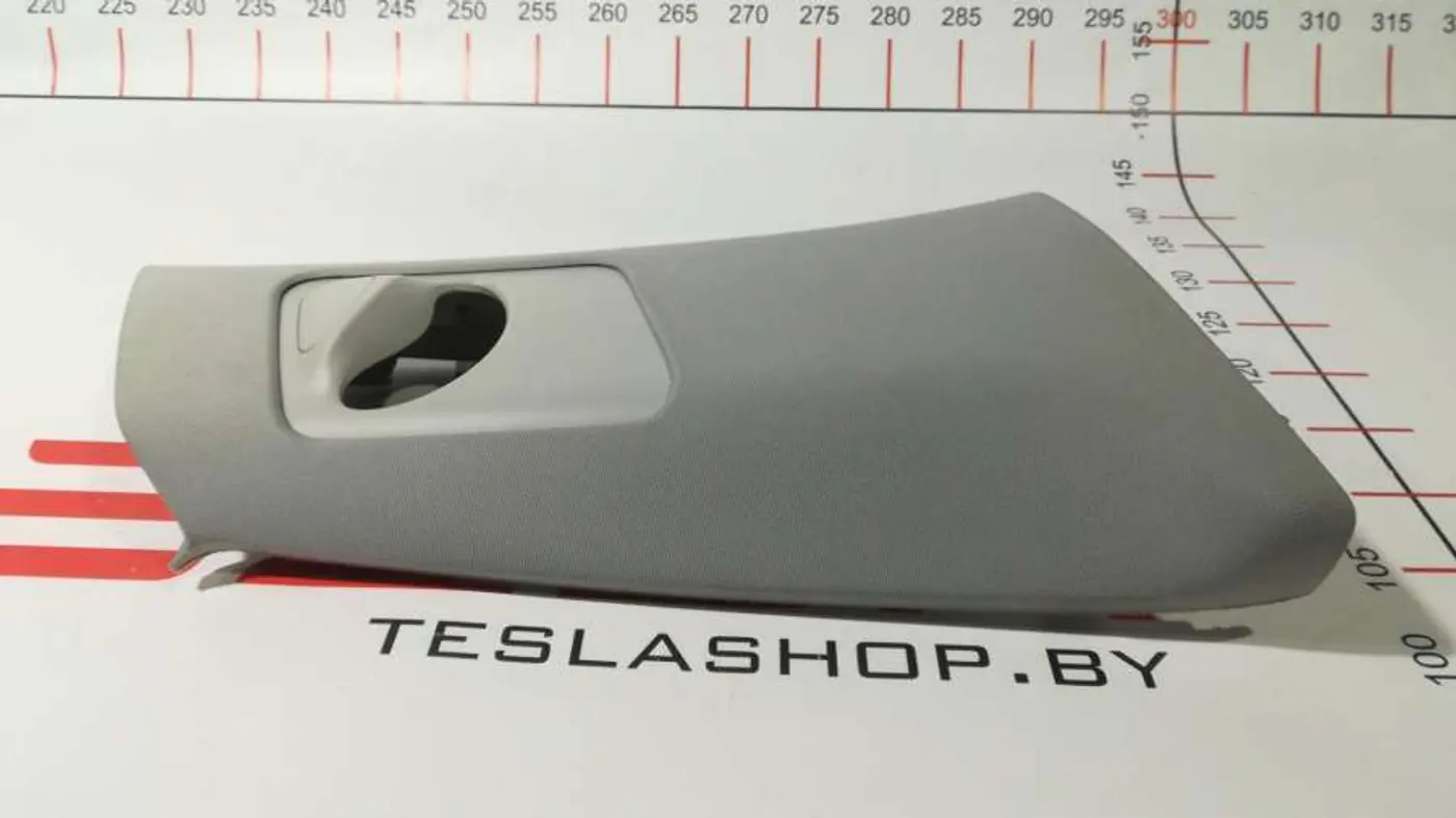 Обшивка стойки к Tesla Model 3 2019