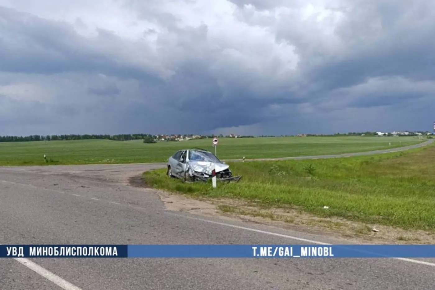 Опрокидывание автомобиля закончилось реанимацией водителя