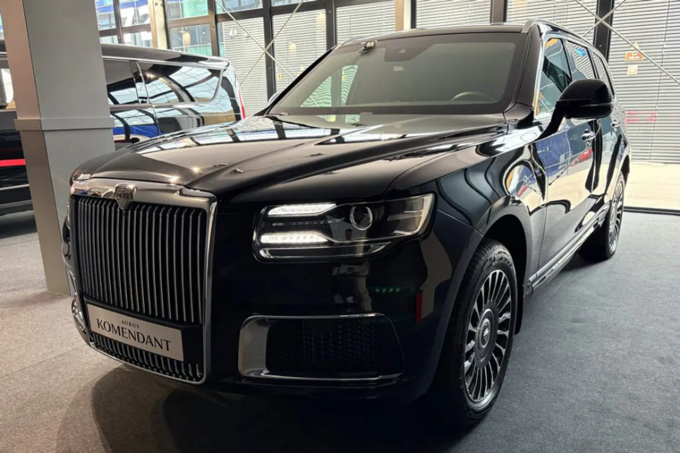 Aurus Komendant с броней: российский SUV для частных клиентов появится в 2026 году