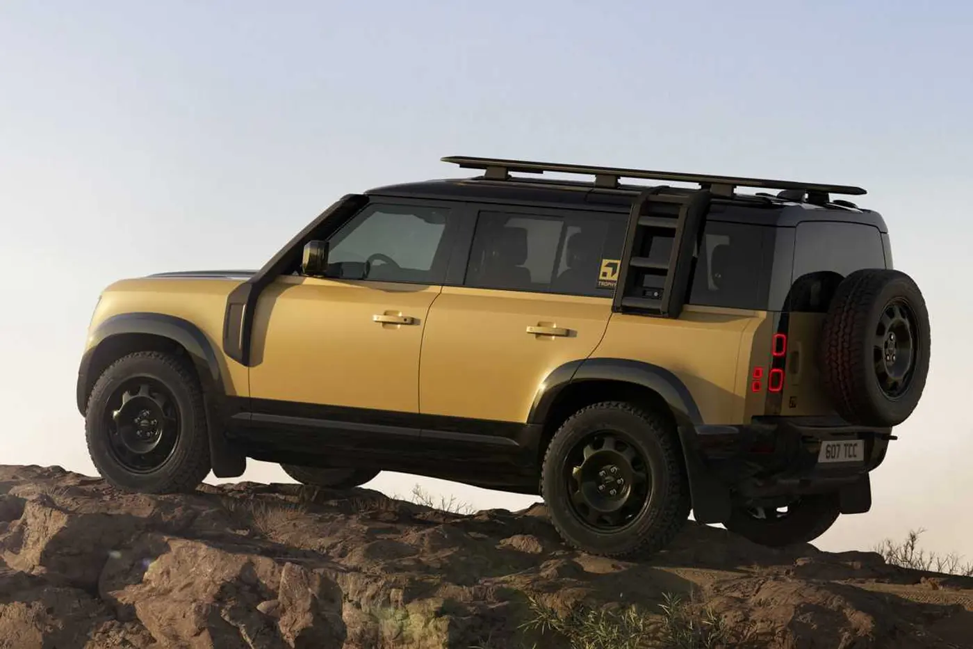 Land Rover Defender получил новую спецверсию Trophy Edition