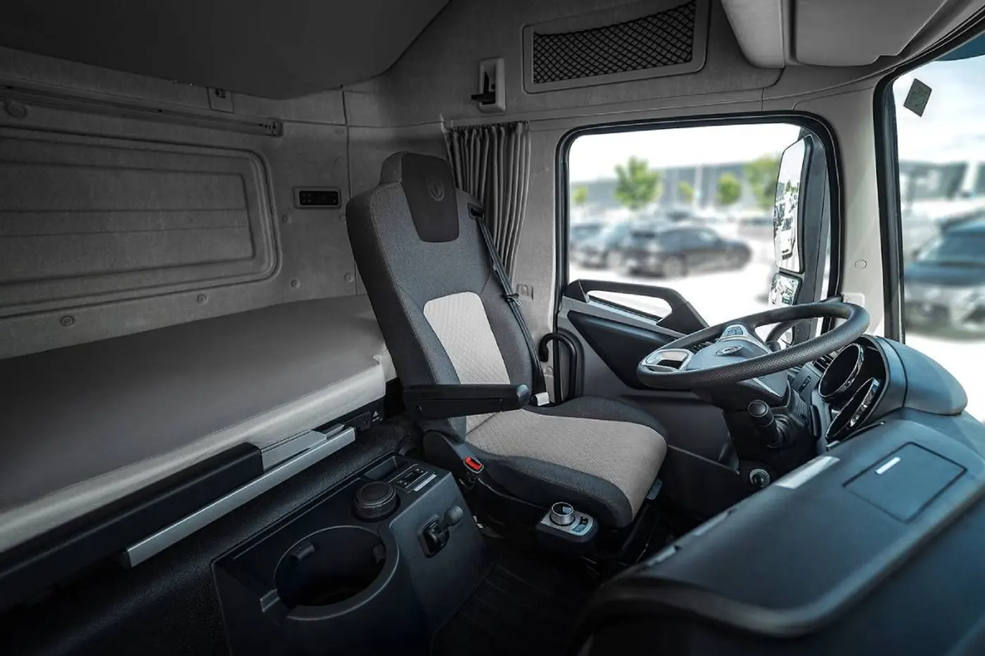 В Беларуси Dongfeng Trucks представил магистральный тягач KL – какова цена