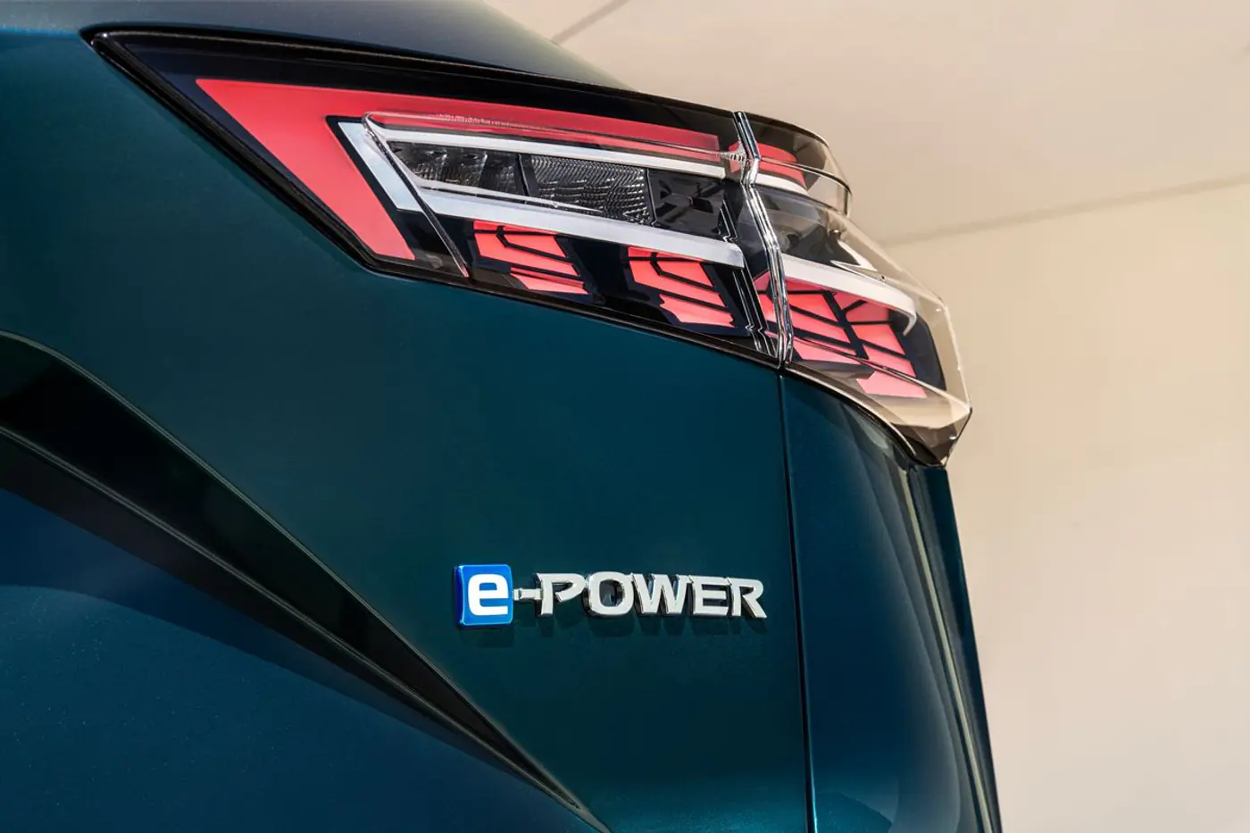 Nissan Qashqai выведет в свет гибридную установку нового поколения