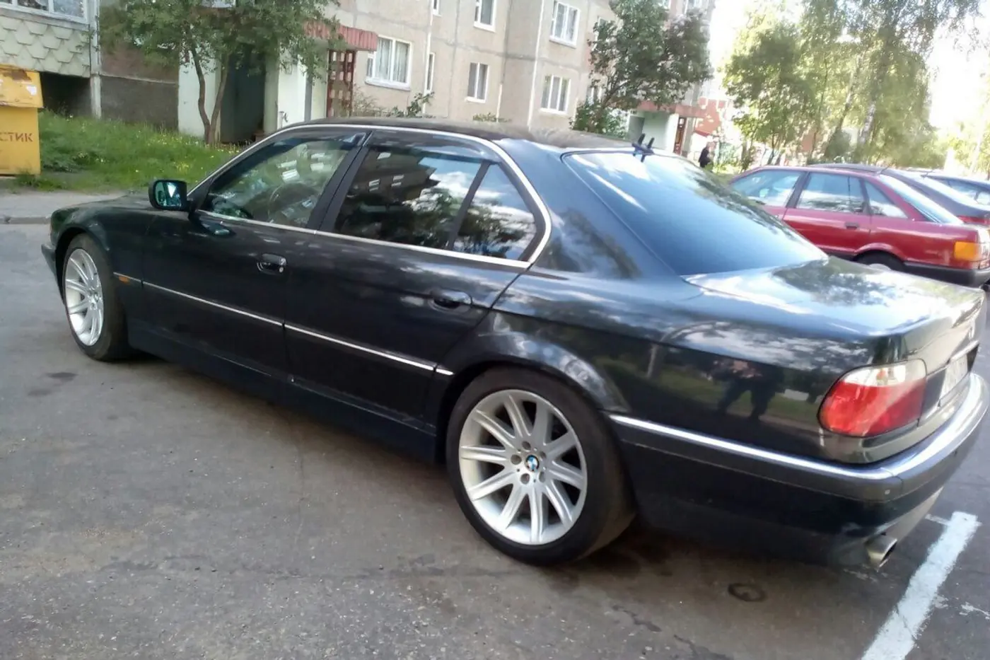 Gangsta`s paradise: в эту BMW E38 из Минска вложено больше $25 тысяч