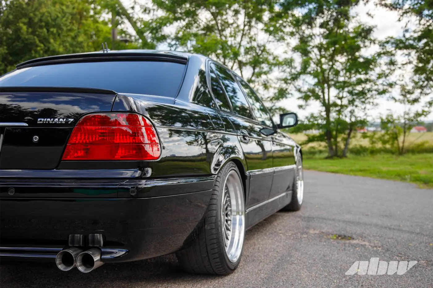 Gangsta`s paradise: в эту BMW E38 из Минска вложено больше $25 тысяч