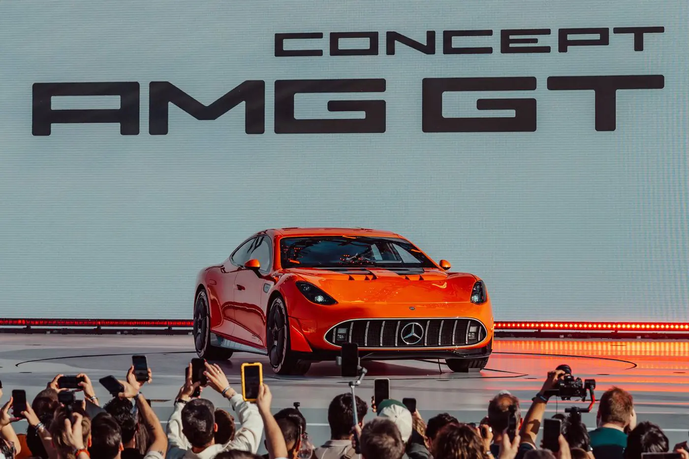«Два Икса» Mercedes-AMG: знакомимся с будущим конкурентом Porsche Taycan