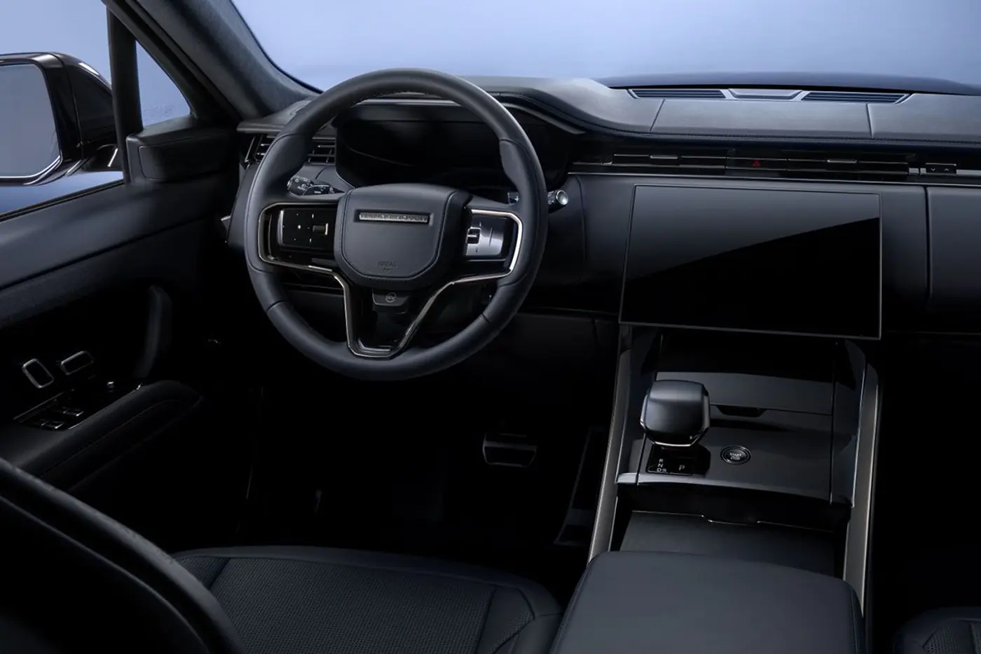 Range Rover Sport показал свою темную сторону
