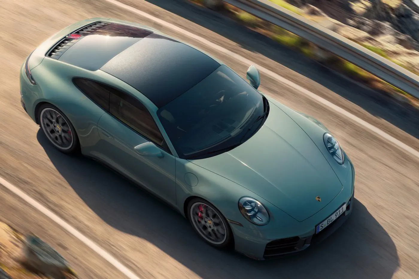 Представлен обновленный спорткар Porsche 911 Carrera 4S