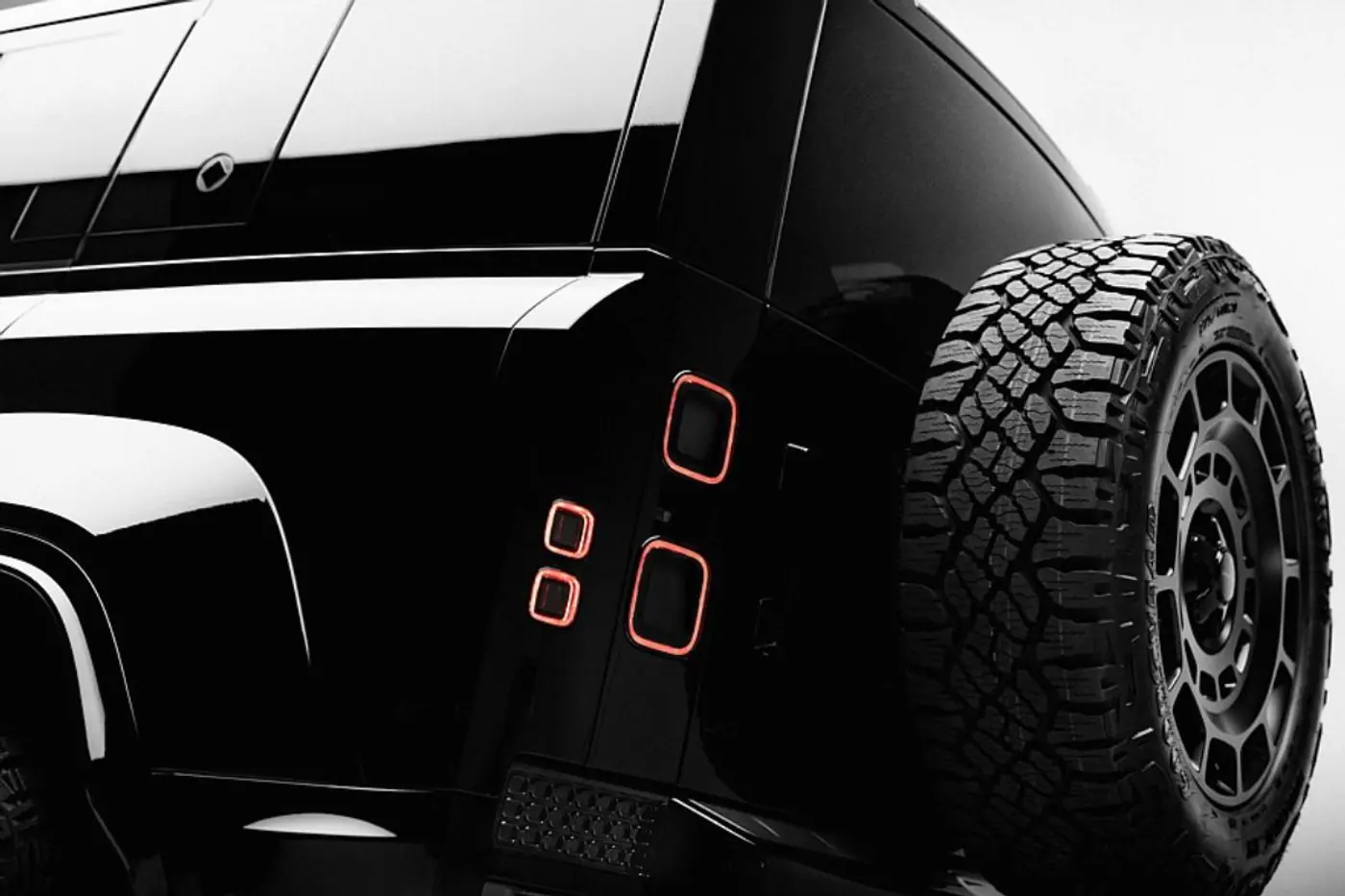 Defender Octa Black: темная сторона британского внедорожника с V8