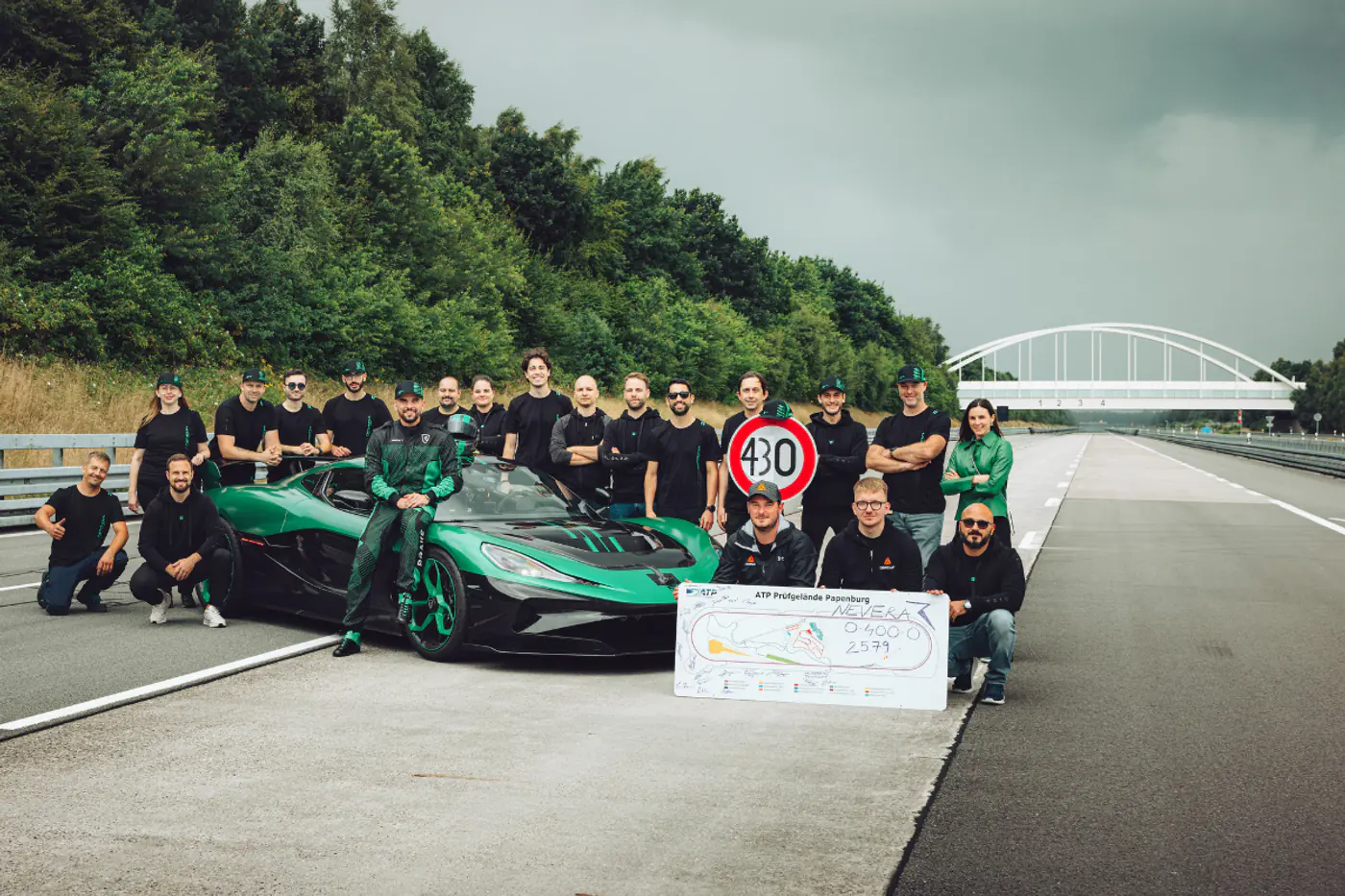 Nevera R превзошел Koenigsegg: 24 мировых рекорда за один заезд