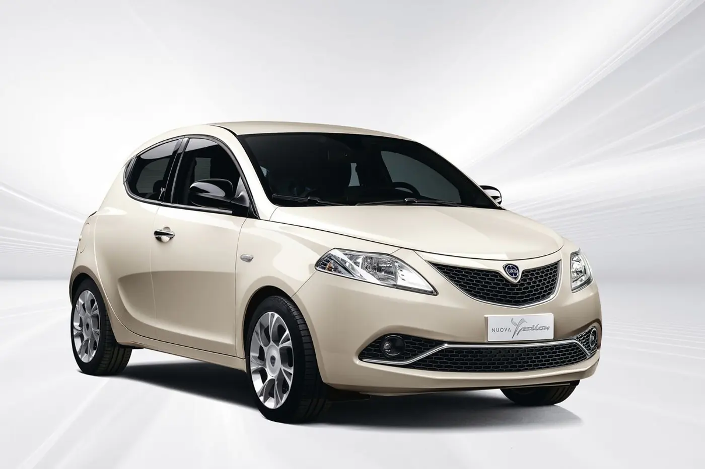 На стиле: итальянская «модница» Lancia Ypsilon отмечает 40-летие