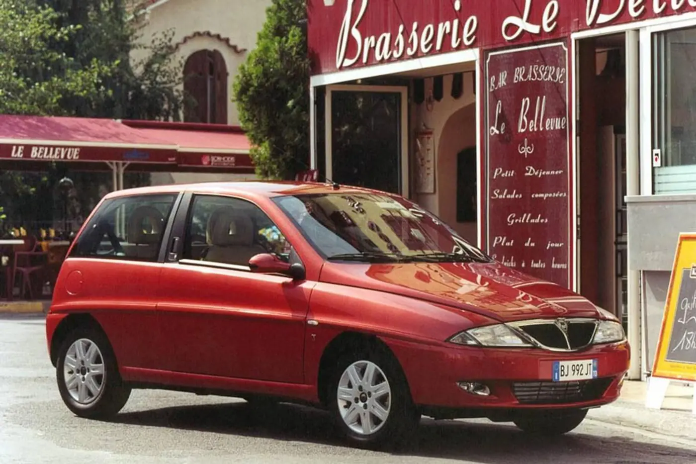 На стиле: итальянская «модница» Lancia Ypsilon отмечает 40-летие
