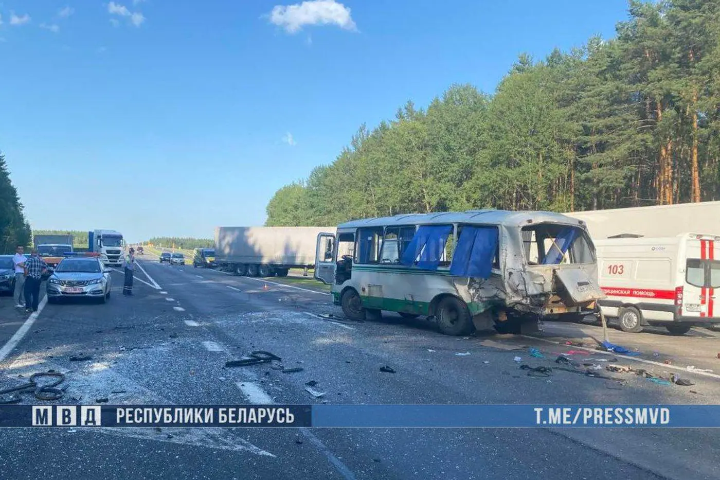 На Брестчине столкнулись маршрутка и автобус – есть пострадавшие