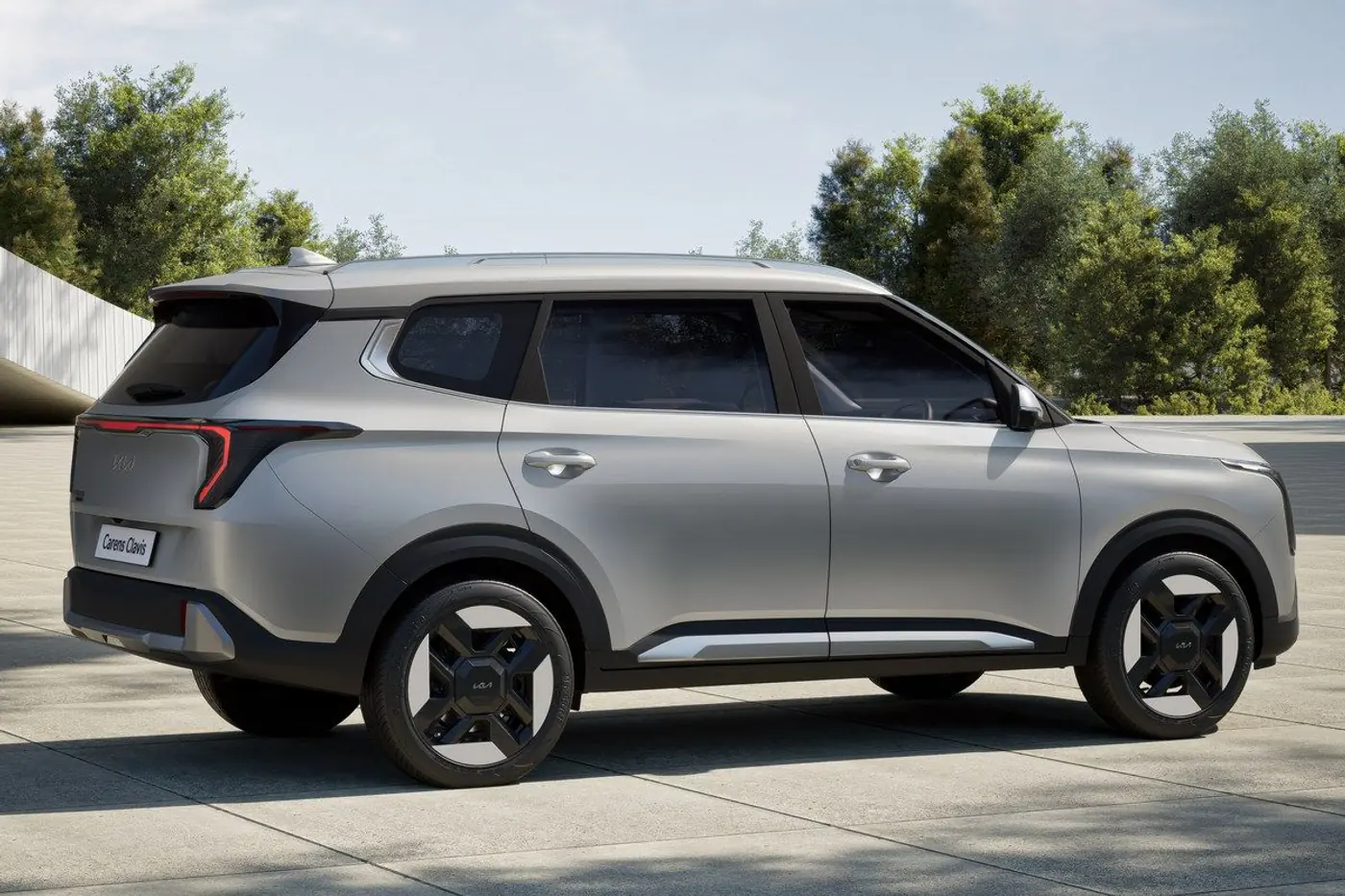 Нетипичный Carens: семиместный электромобиль Kia из Индии