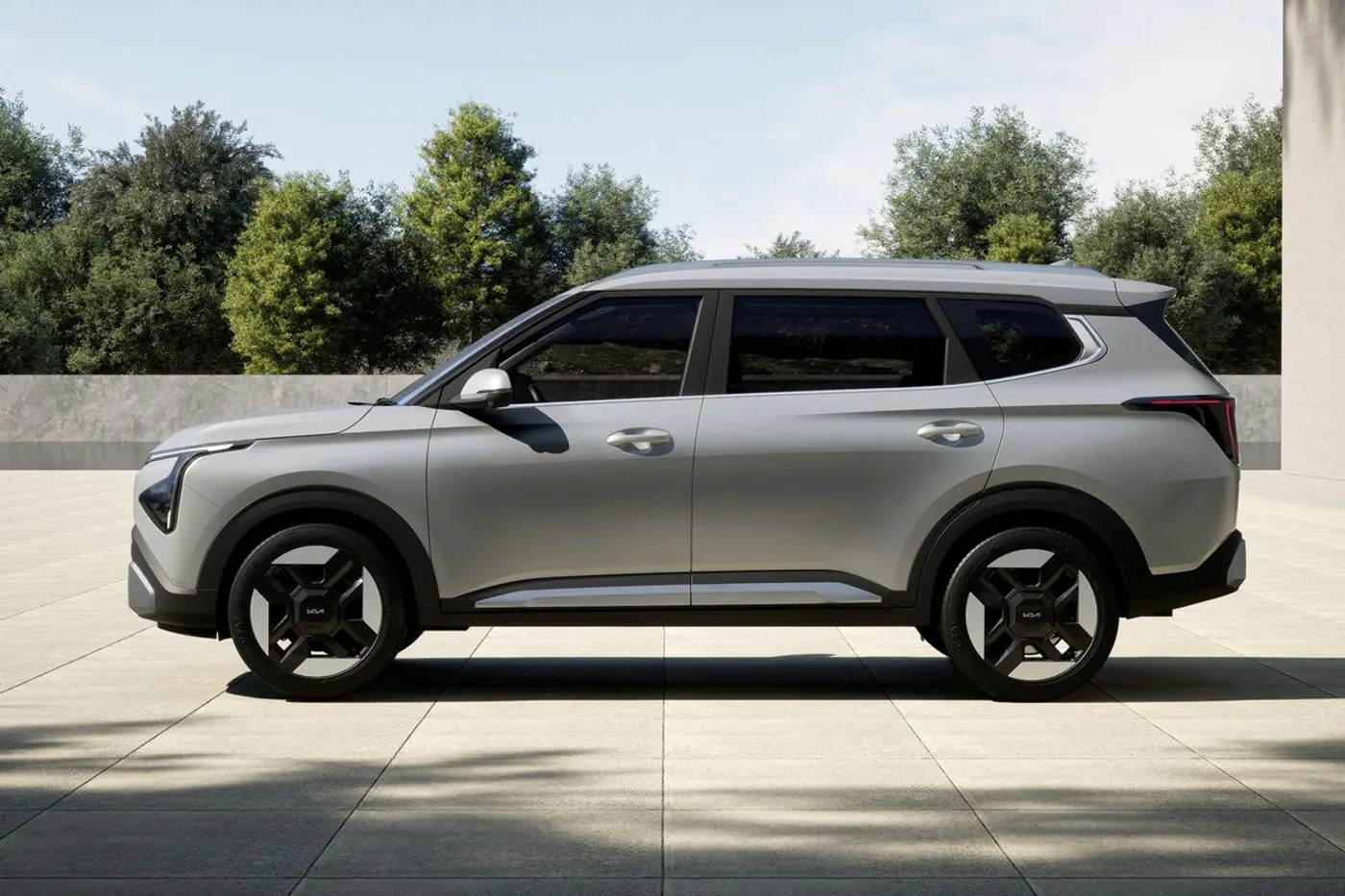 Нетипичный Carens: семиместный электромобиль Kia из Индии