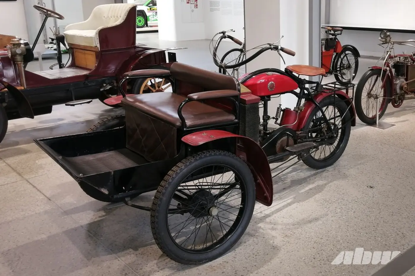 130-летний юбилей Skoda: основные вехи истории и знаковые модели