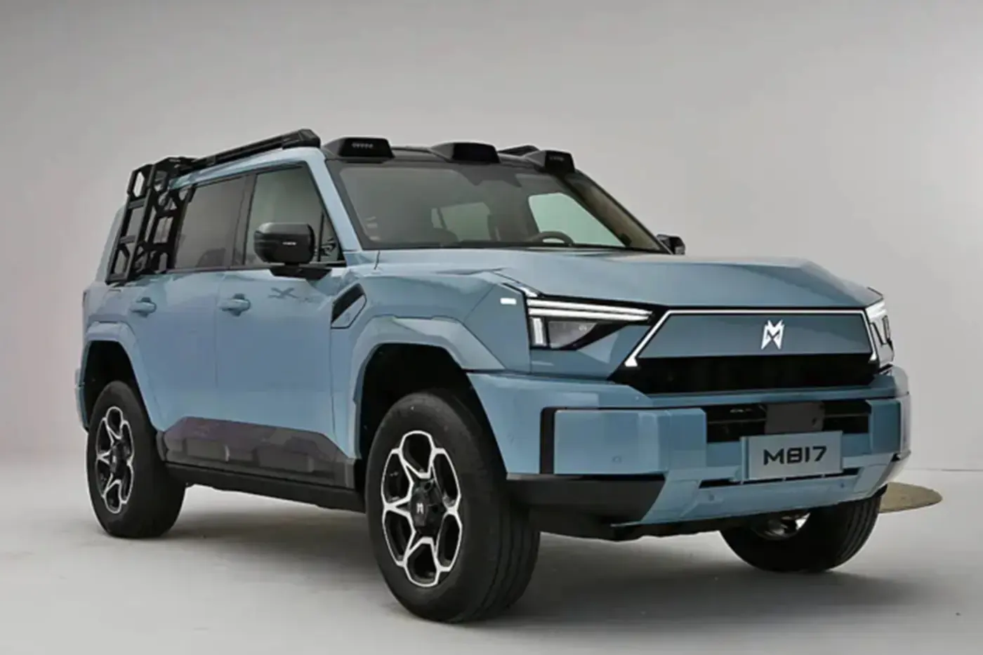 Компания Dongfeng запустила предпродажи нового внедорожника M-HERO в Китае