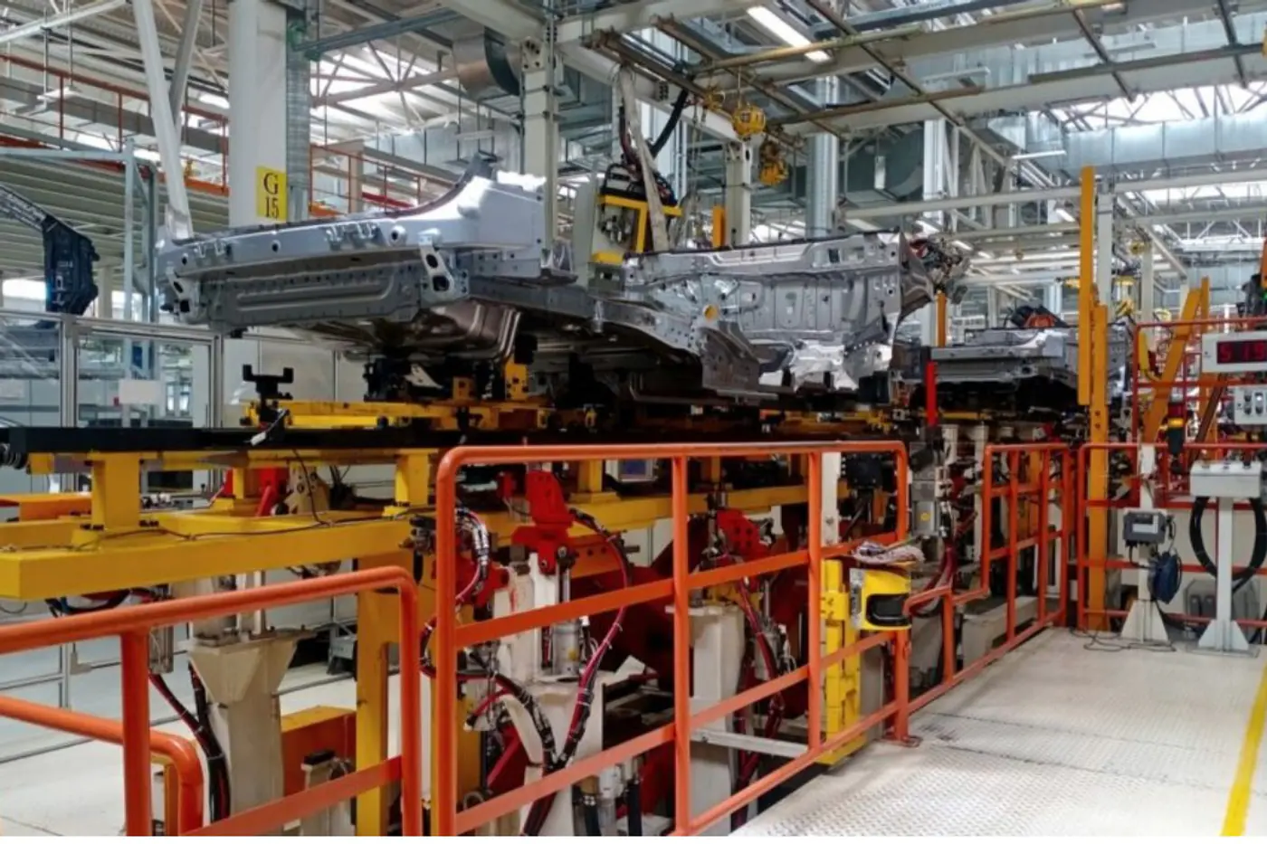 Geely Monjaro нового поколения начнут выпускать в Беларуси