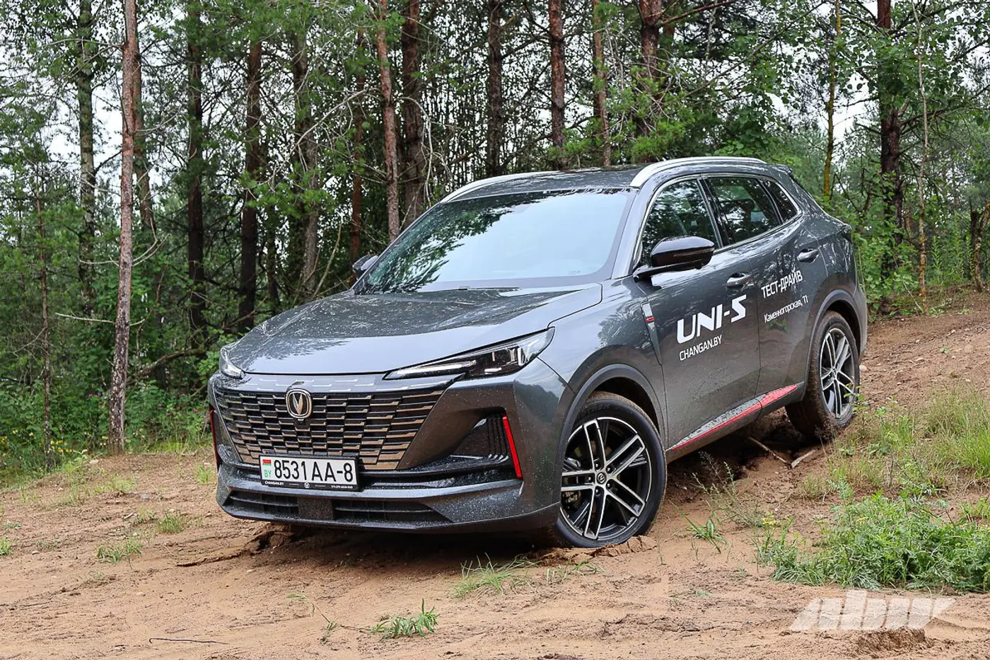 Отрицание, торг, принятие: тест-драйв Changan UNI-S