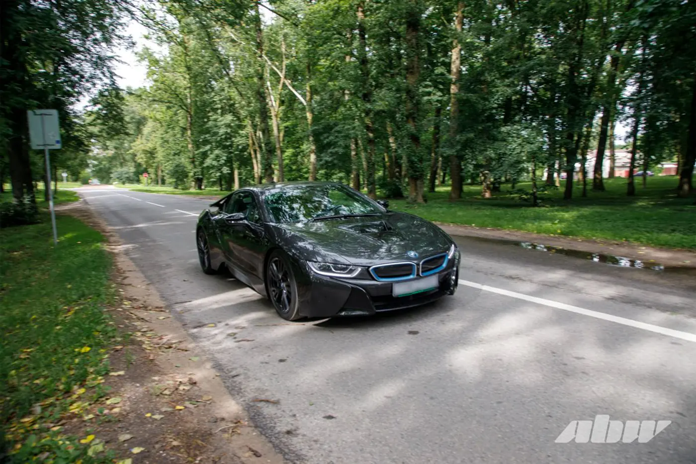 Его не поняли или просто не пытались понять? Секонд-тест BMW i8