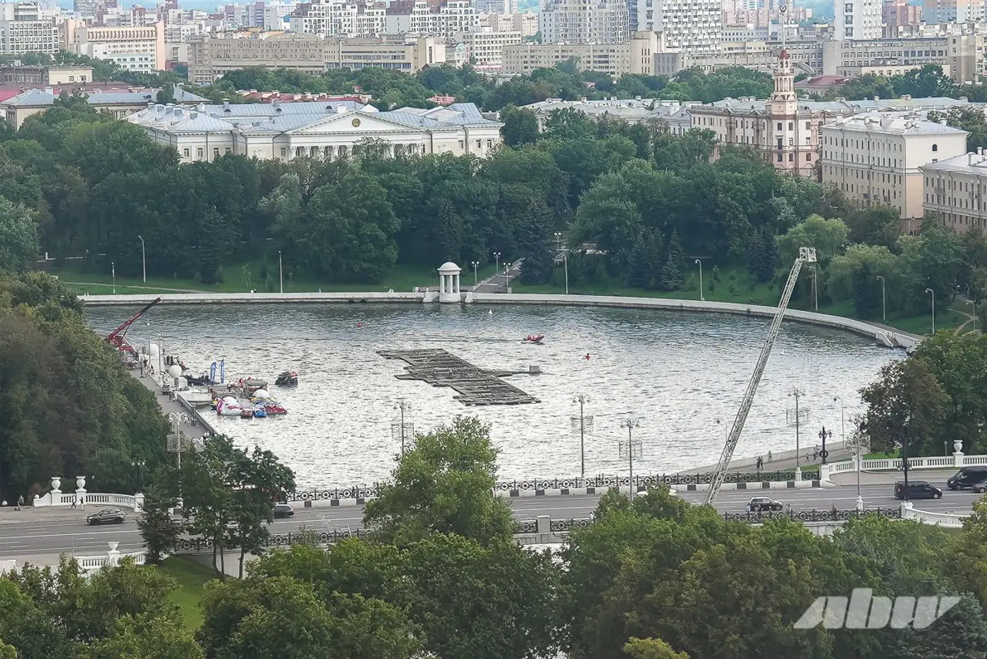 От ретротехники до квадрокоптеров: в Минске отпраздновали День пожарной службы
