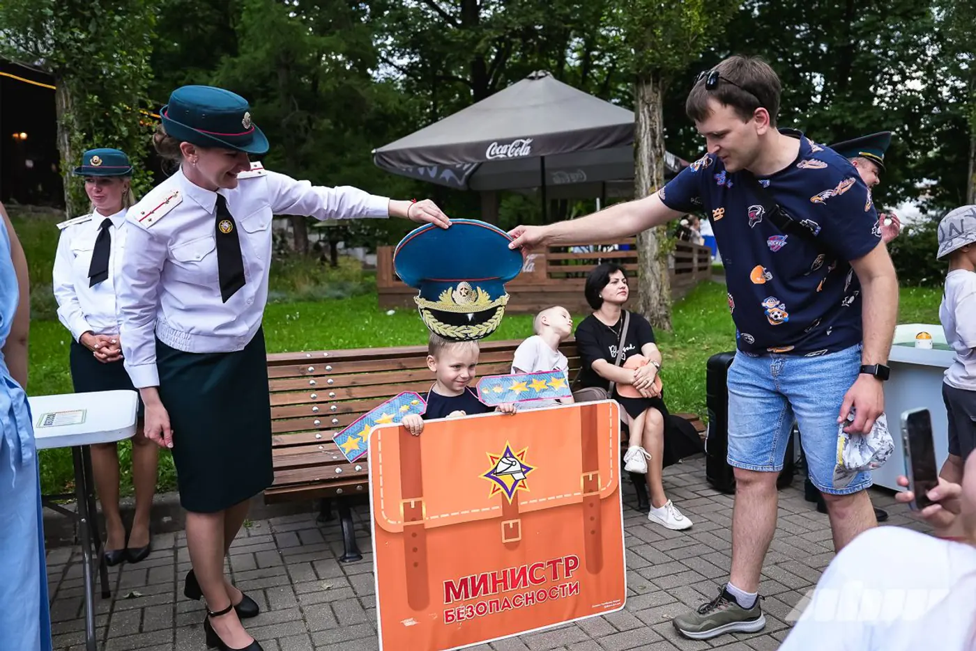 От ретротехники до квадрокоптеров: в Минске отпраздновали День пожарной службы