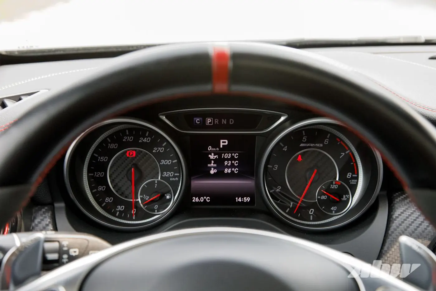 Порвать поводок! Секонд-тест Mercedes-Benz A45 AMG