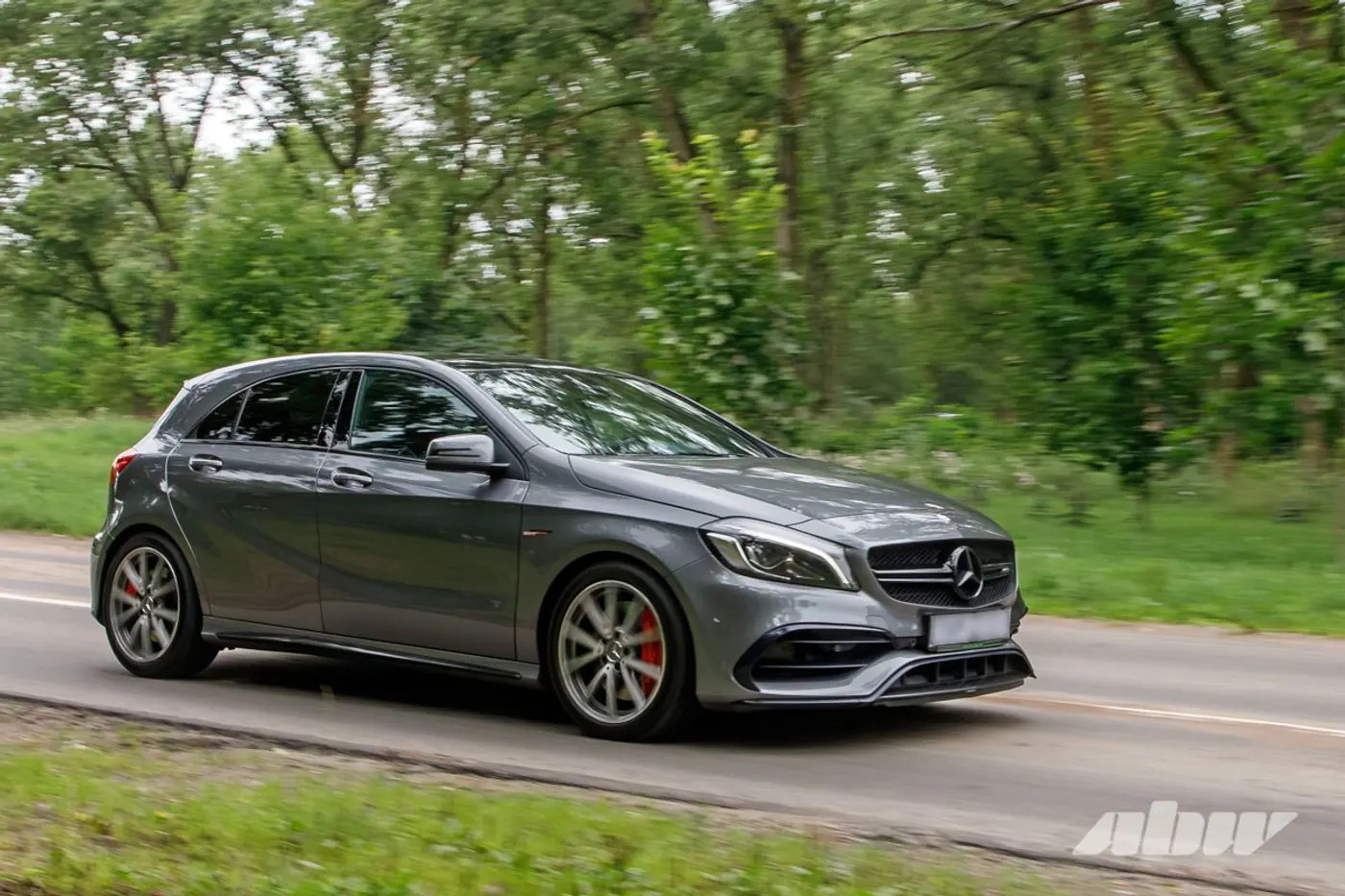 Порвать поводок! Секонд-тест Mercedes-Benz A45 AMG