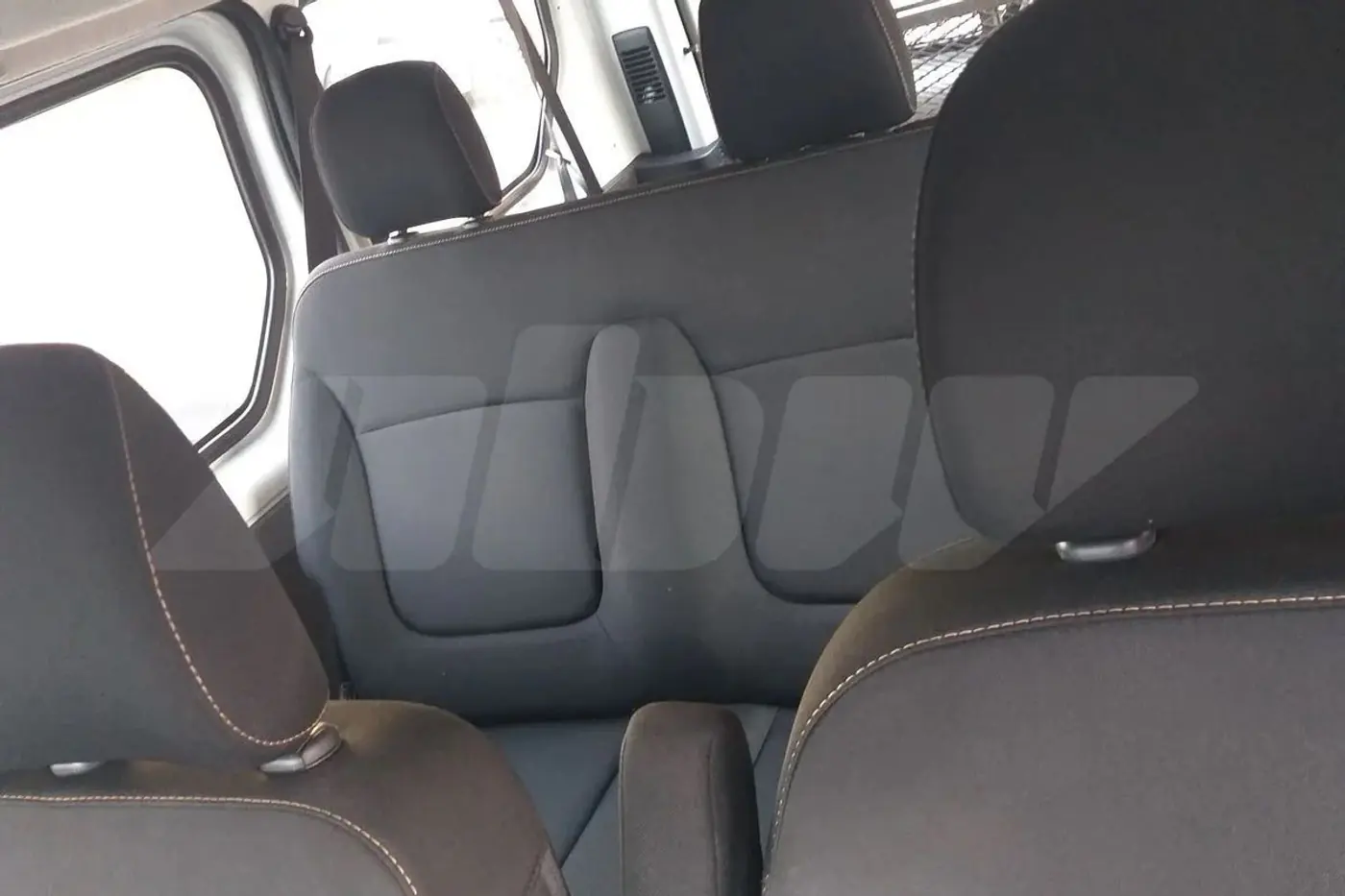 Вместо VW Transporter: сколько денег нужно отдать, чтобы купить свежий бус