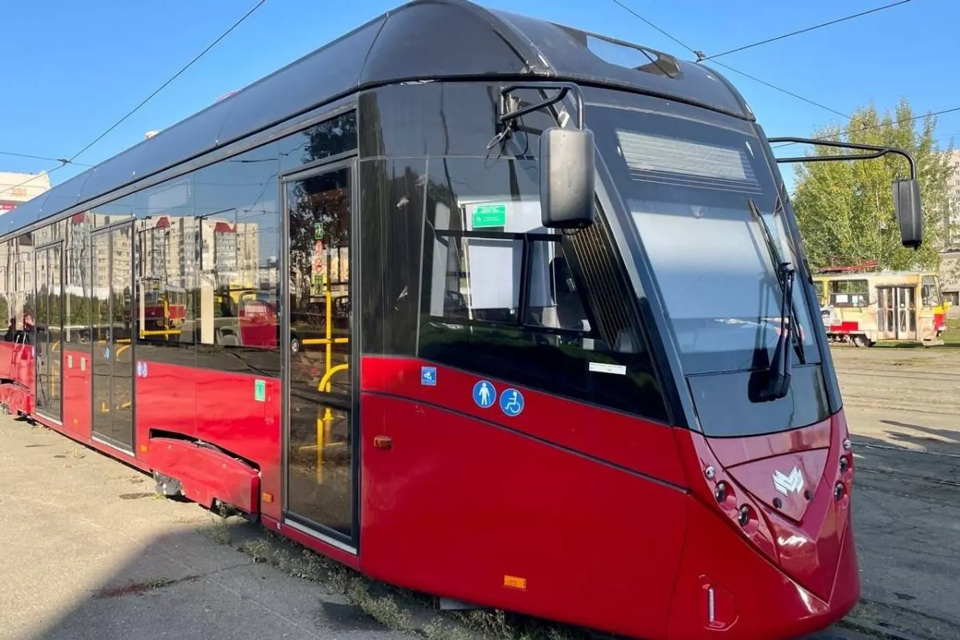 8 из 10 – на ремонте: на Алтае предъявили новые требования к поставке белорусских трамваев из-за качества