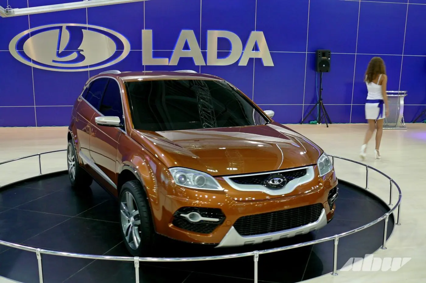 В поисках «Азимута»: путь LADA к кроссоверу на базе Vesta