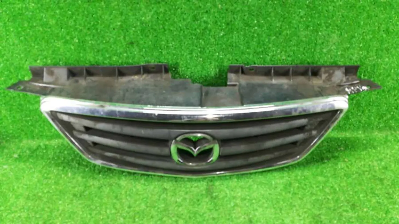 Решетка радиатора к Mazda MPV 2000