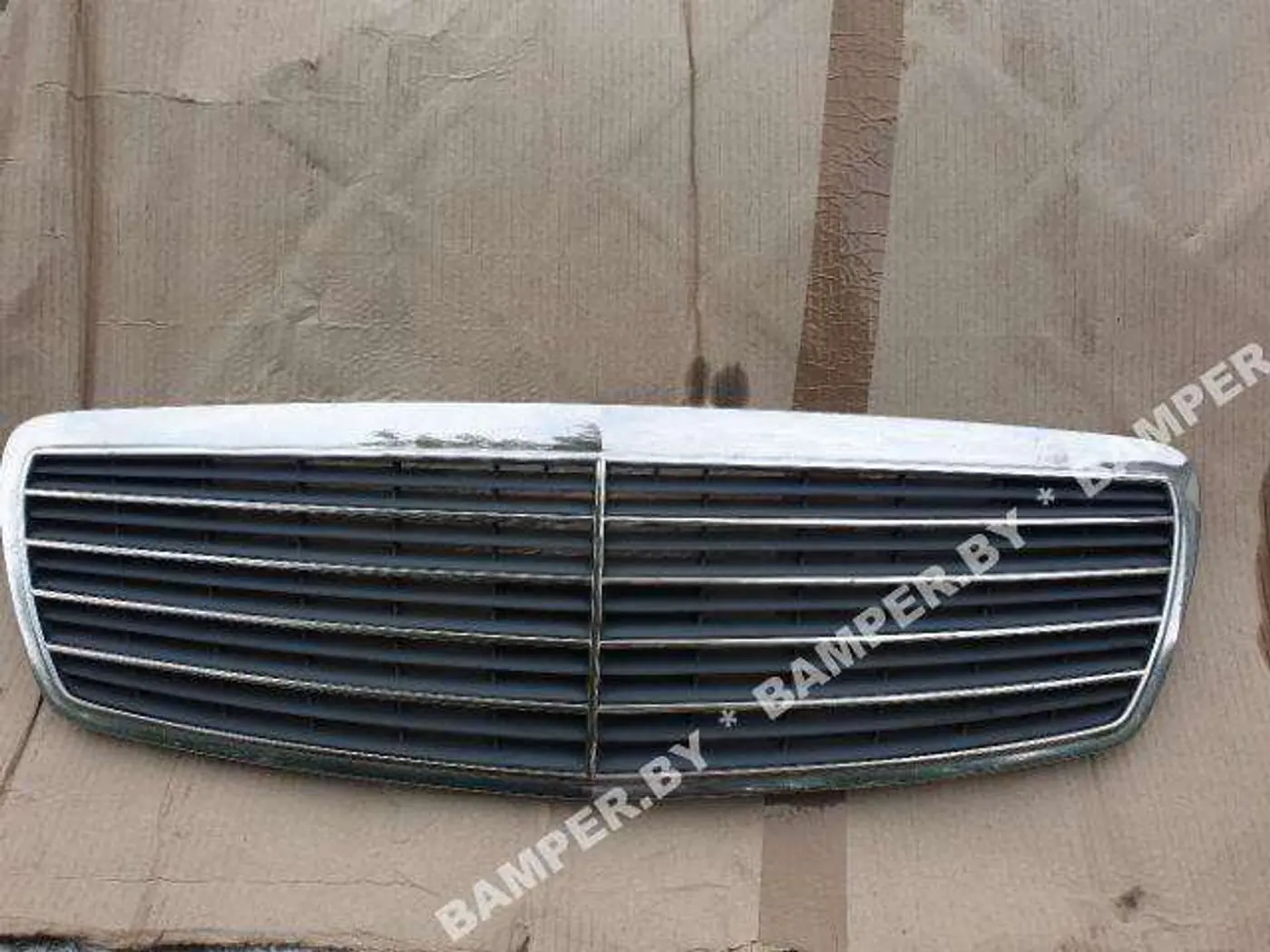 Решетка капота к Mercedes-Benz E-klasse 2005