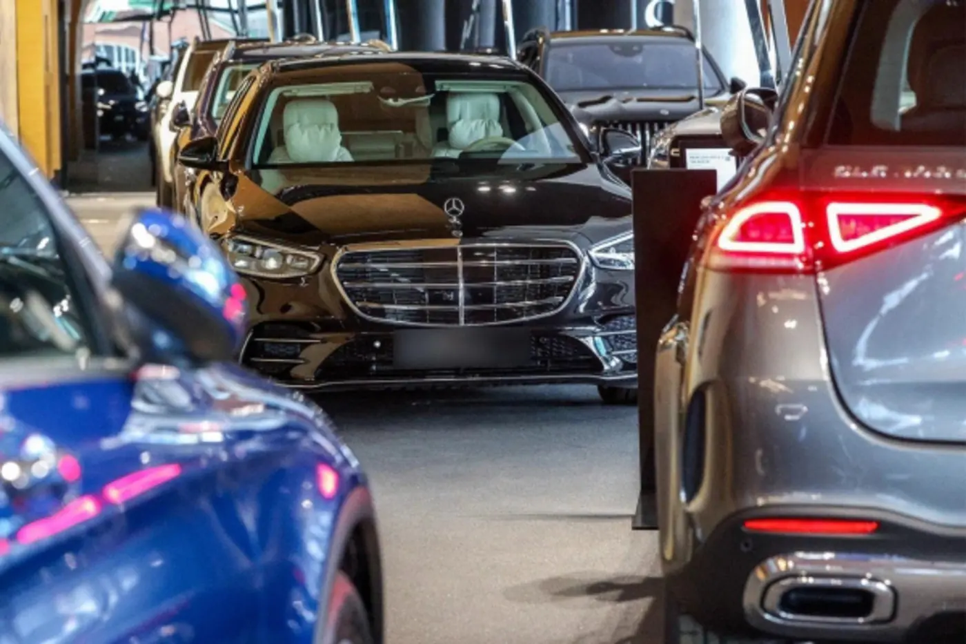 Mercedes-Benz анонсировал масштабное обновление модельного ряда