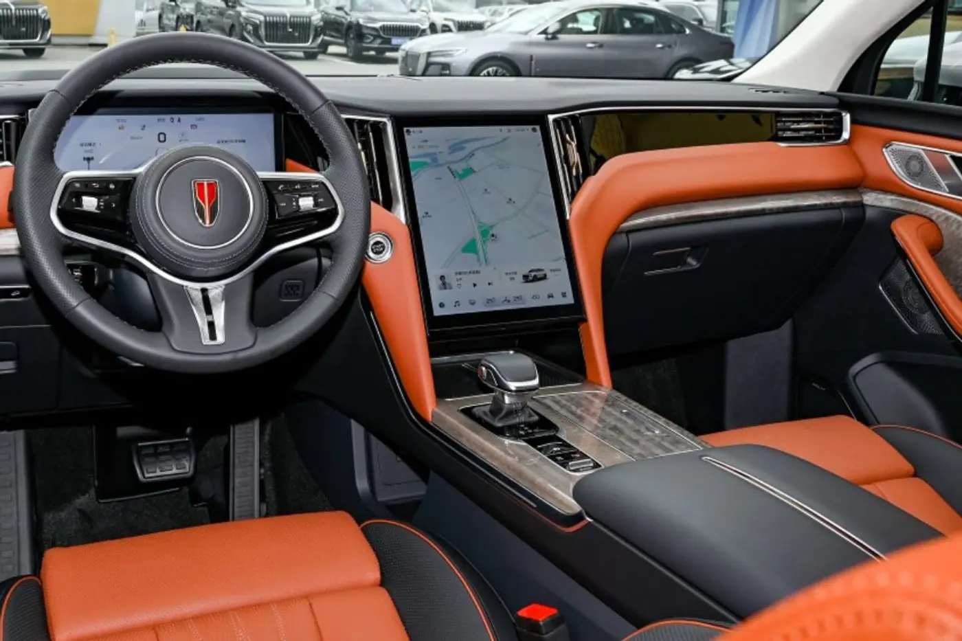 Hongqi HS7: что известно о новом семиместном кроссовере
