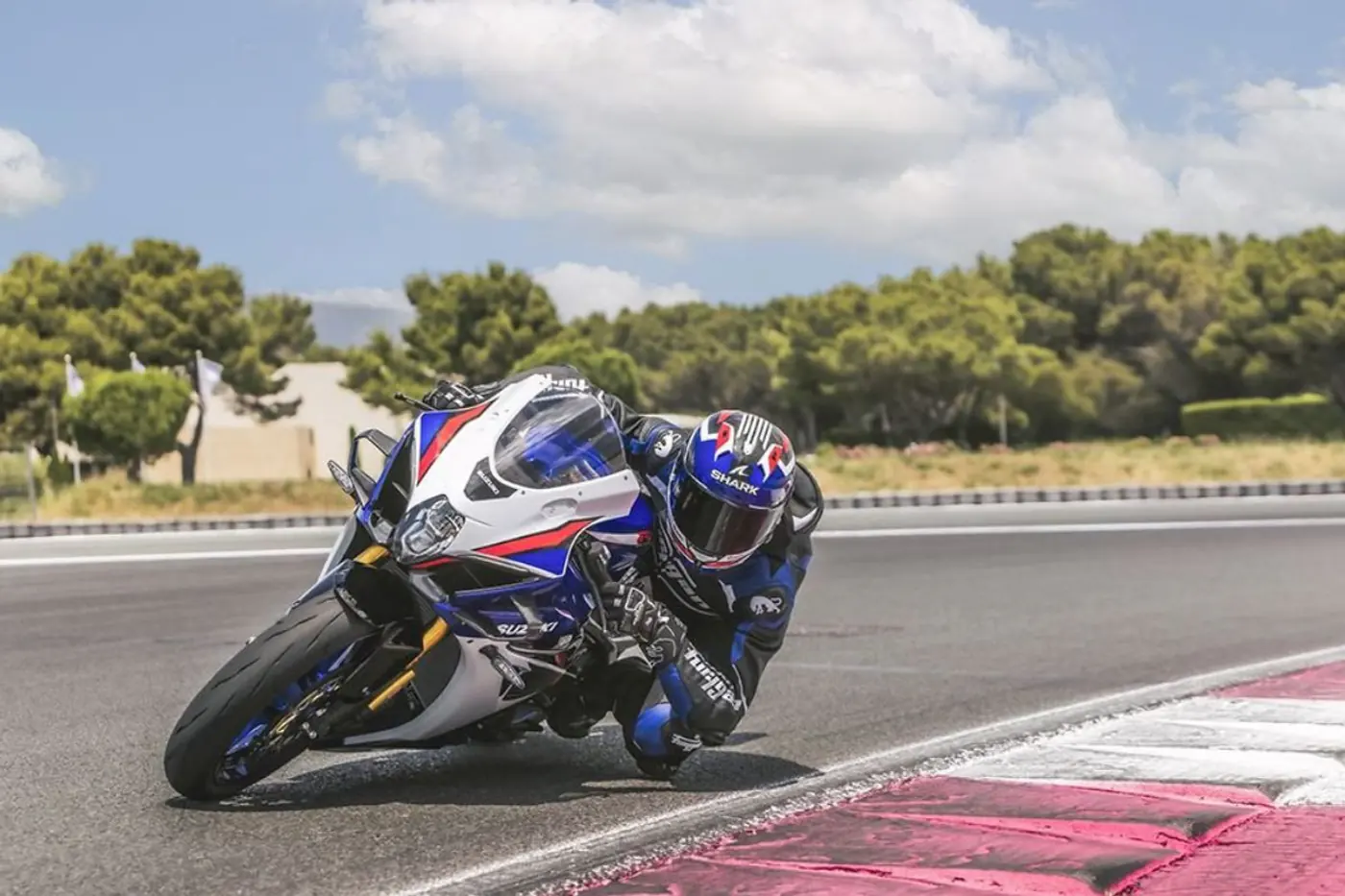 Suzuki улучшает технологии и дизайн культовых GSX-R