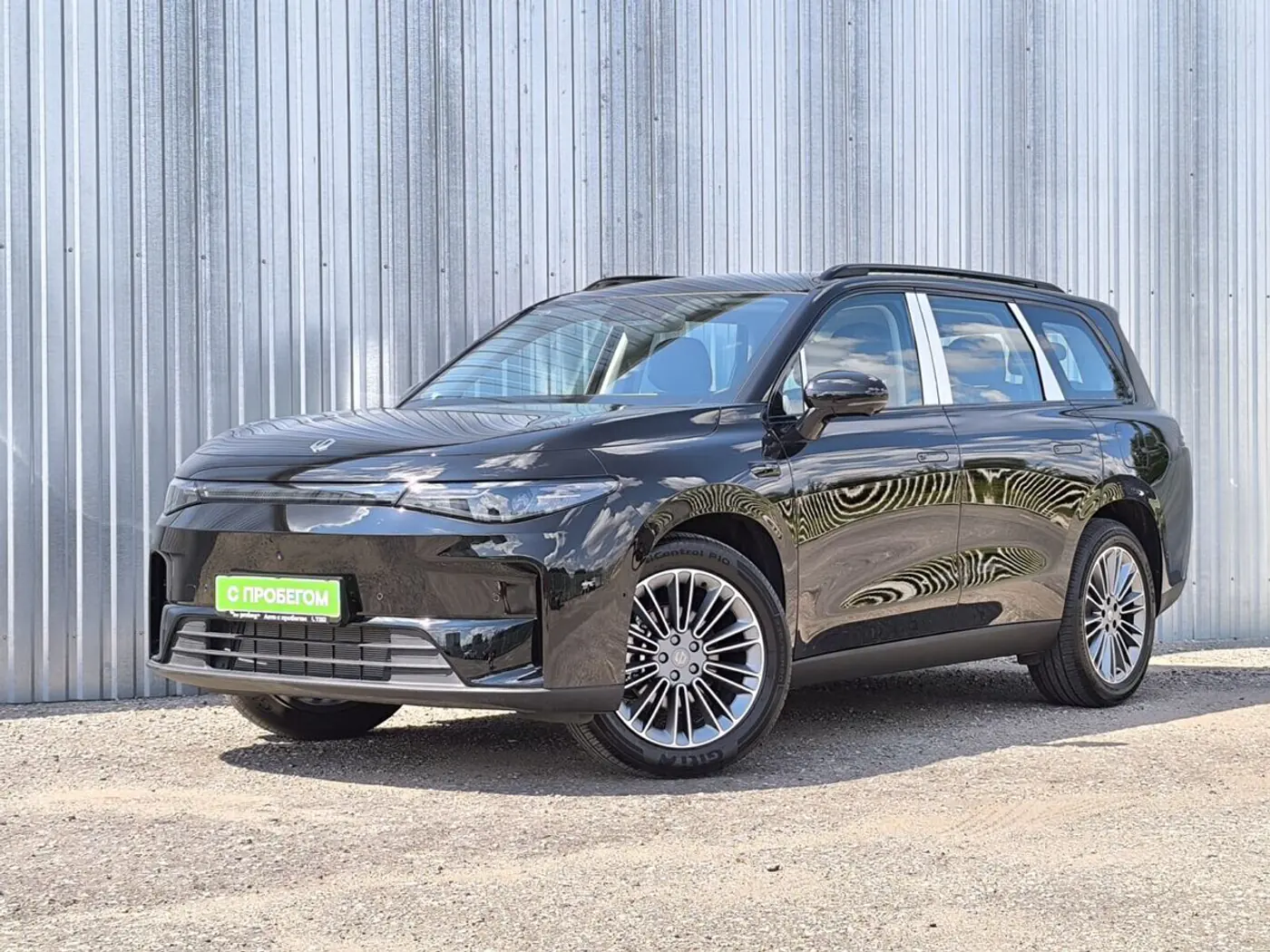 Найдено б/у авто с самым маленьким пробегом: гибридный Leapmotor C16 и привычная «бэушка» с ДВС в льготный кредит