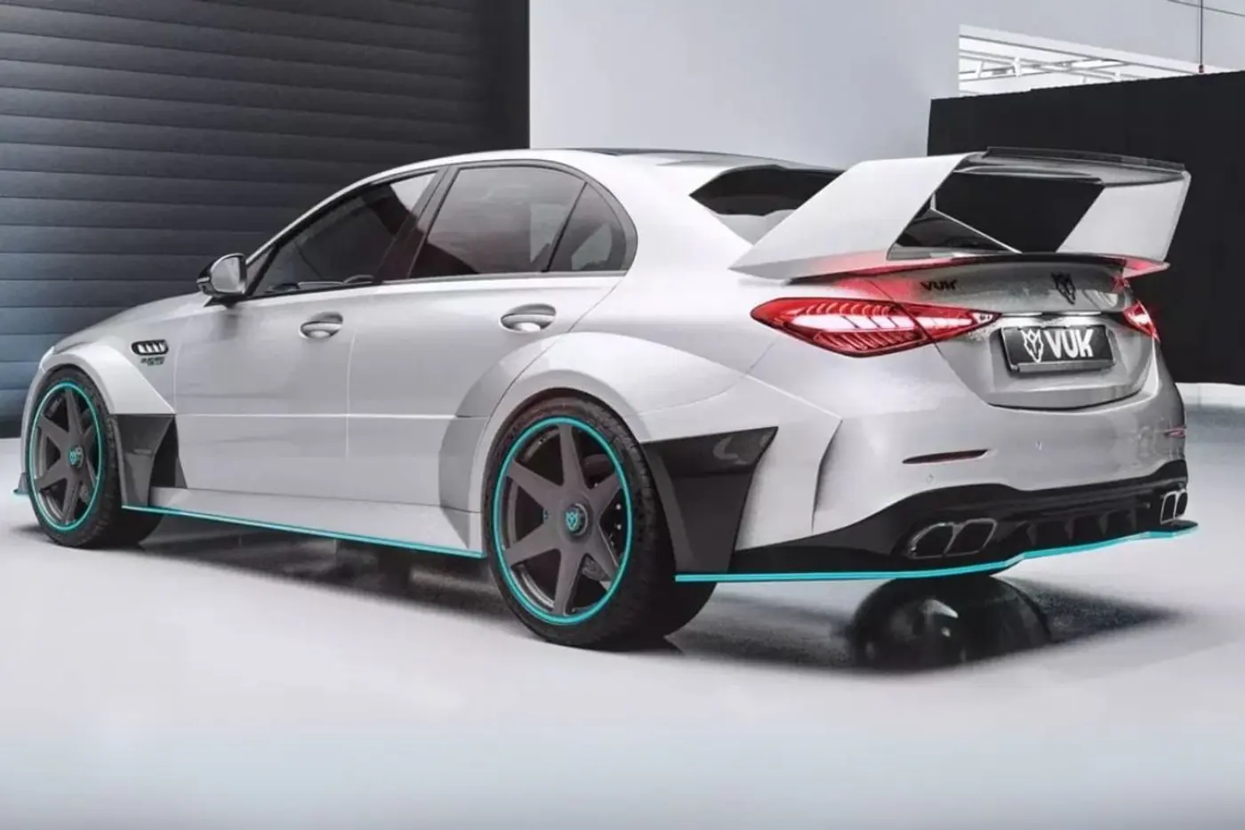 Австрийские тюнеры представили суперседан в стиле легендарного Mercedes