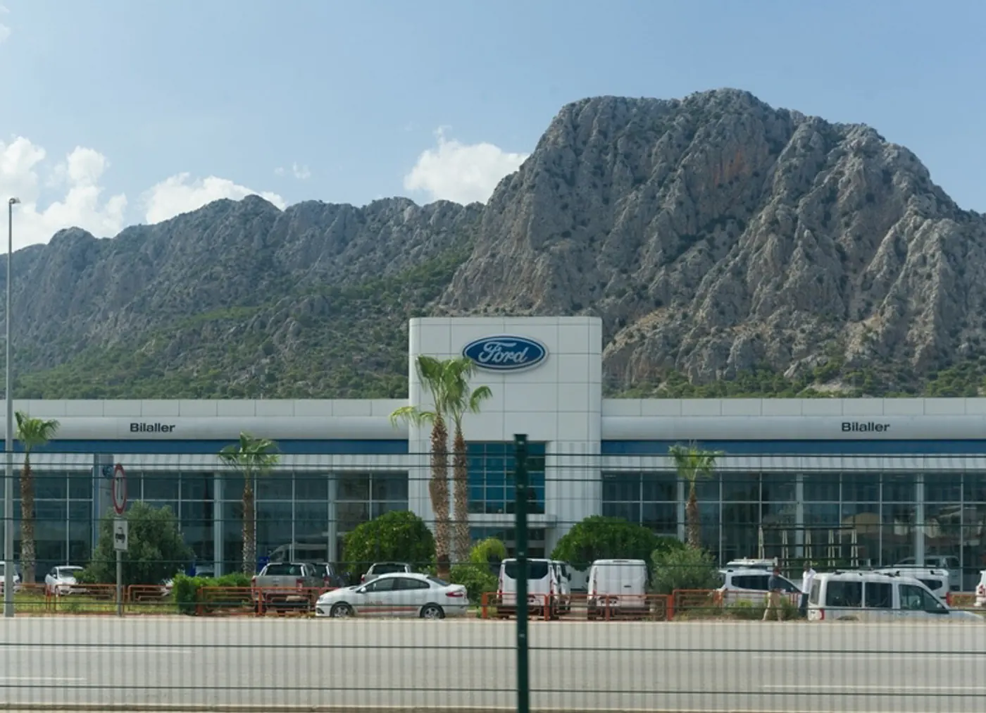 Ford станет собирать автомобили по-новому – это будет дешевле