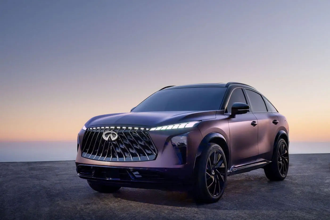 Infiniti показала будущего преемника FX и новые спецверсии QX80